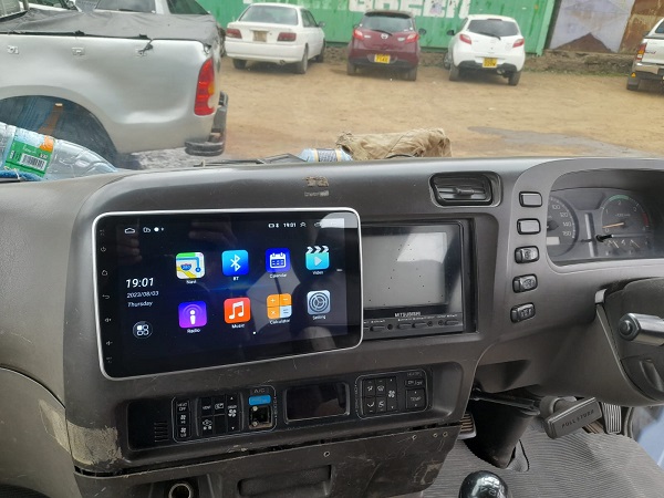 MITSUBISHI 10 INCH ANDROID RADIO