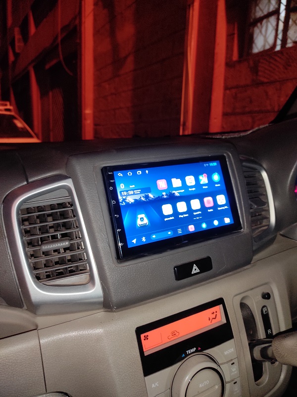 MITSUBISHI 7 INCH ANDROID RADIO