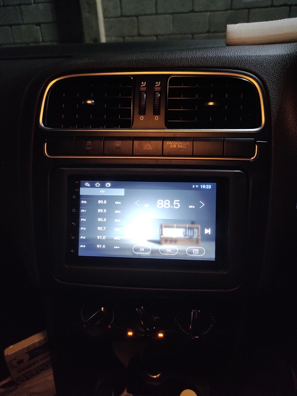 VOLKSWAGEN POLO ANDROID RADIO